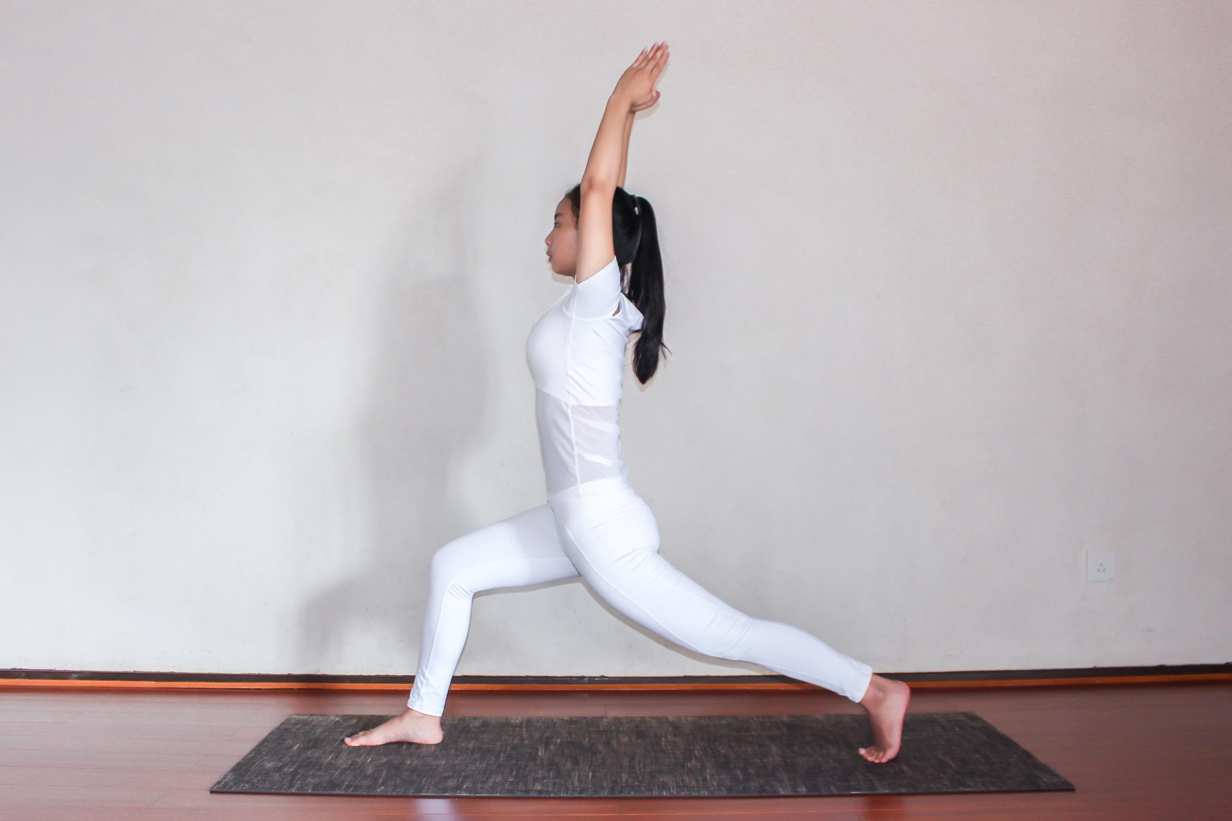 灵伽泛瑜伽告诉你为什么要瑜伽不要跑步文内配有瘦身瑜伽教程