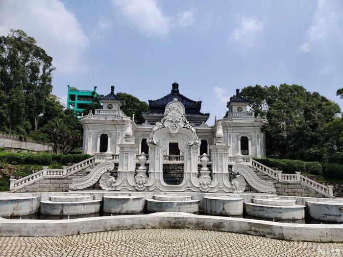 开着霸气的探险者探索新建的圆明新园