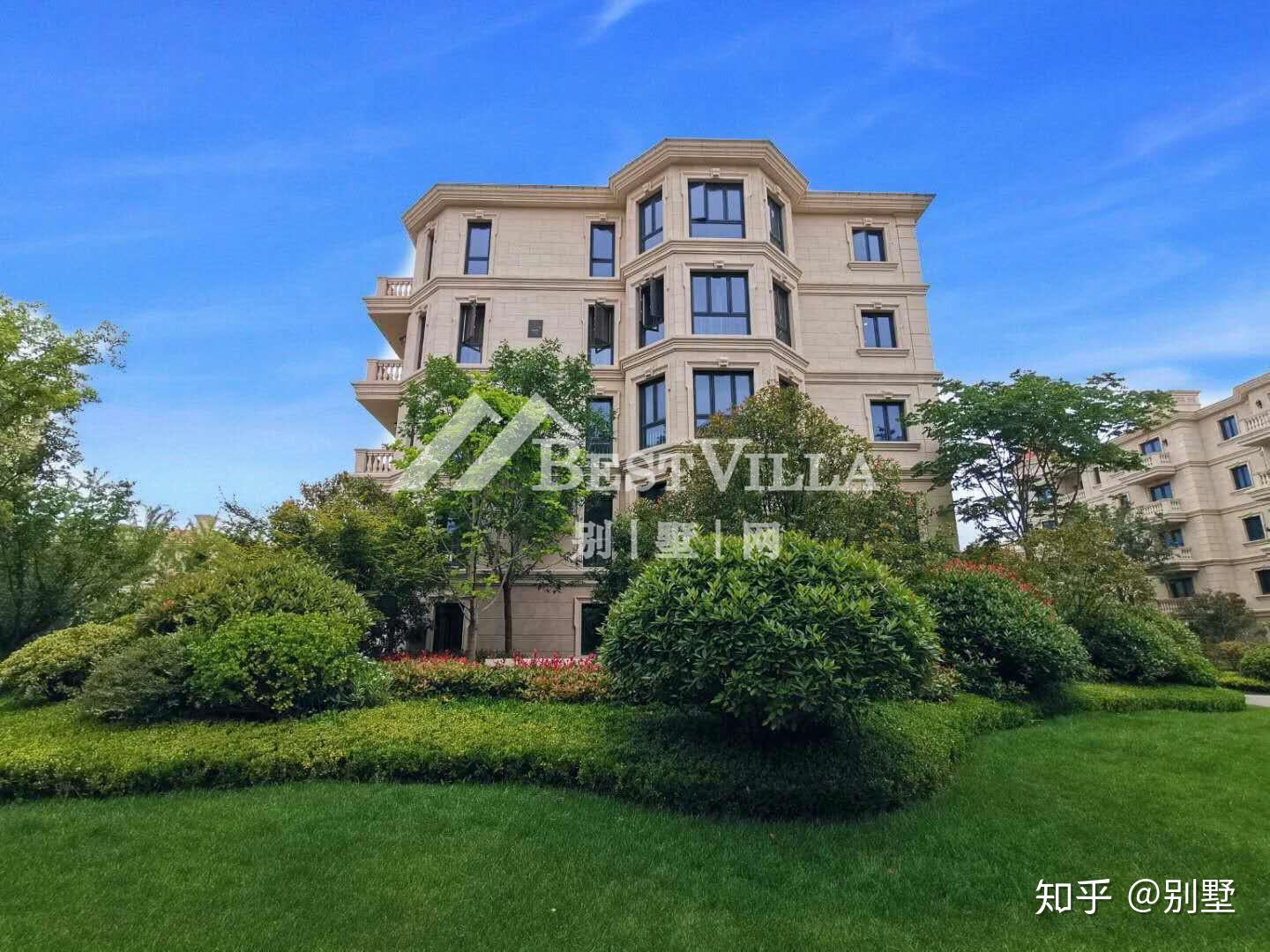 青岛市南区第一豪宅,莱阳路8号,以65席纯正红屋顶,传承上一个百年,启幕下一个百年 - 知乎
