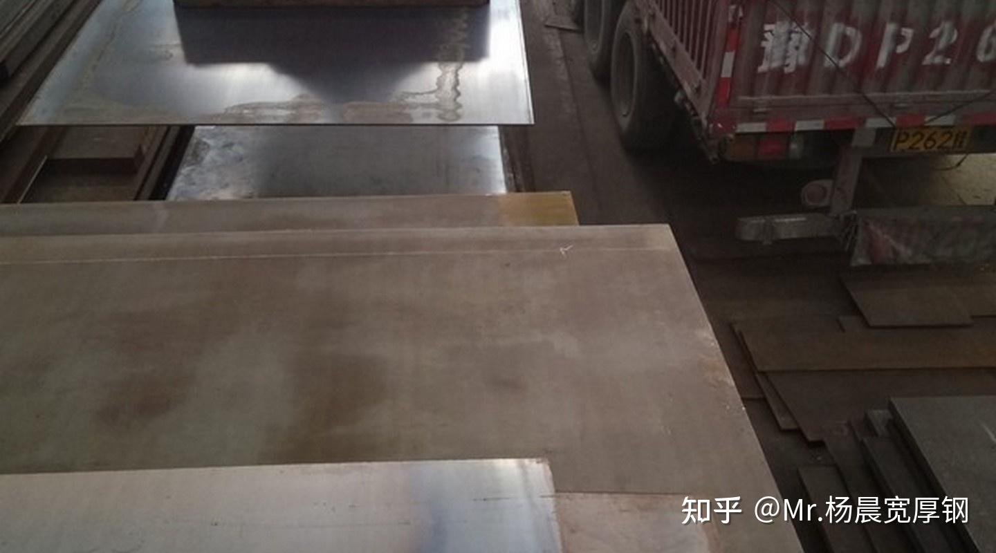 请问这些钢板所占车身比例是多少