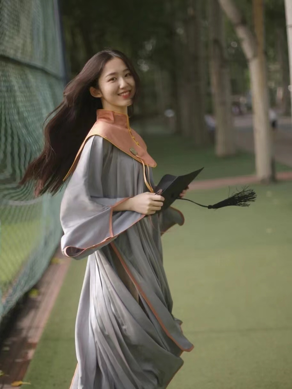 九大美院的“神仙学士服”设计！ - 知乎