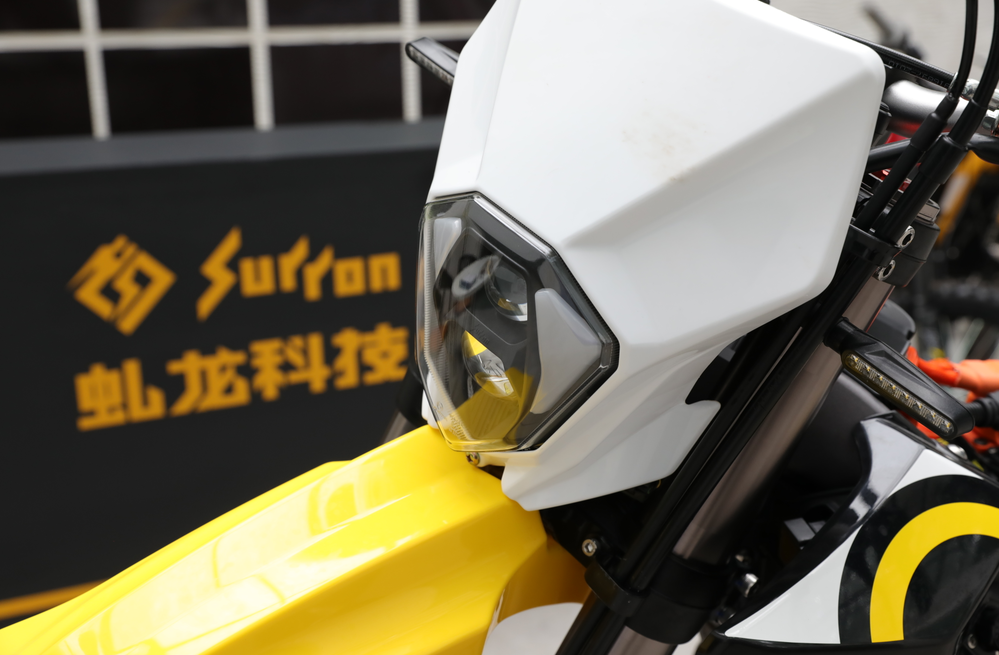 虬龙科技暴蜂量产版亮相摩博会推广