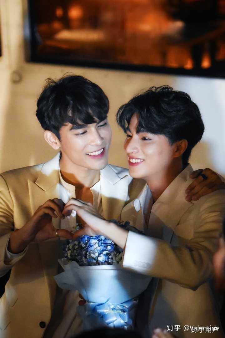 泰剧与爱同居的小说在哪里可以看到