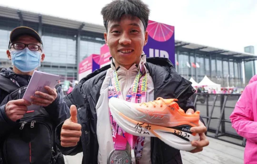 跑步背后的千亿风口为何特步率先抓住了