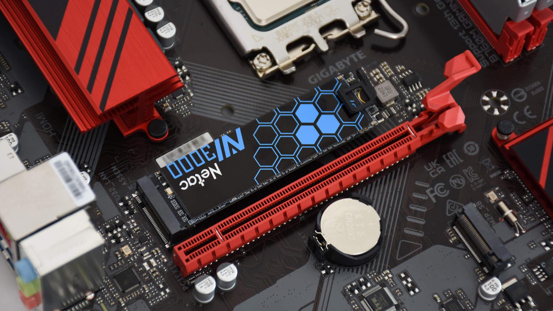 技嘉b760m魔鹰wifi主板621相供电超频d5黑科技