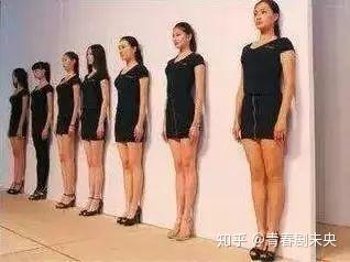 怎样走路让臀部发力 v2-5ff94340e1511ee5962df4879e898d75_b.jpg