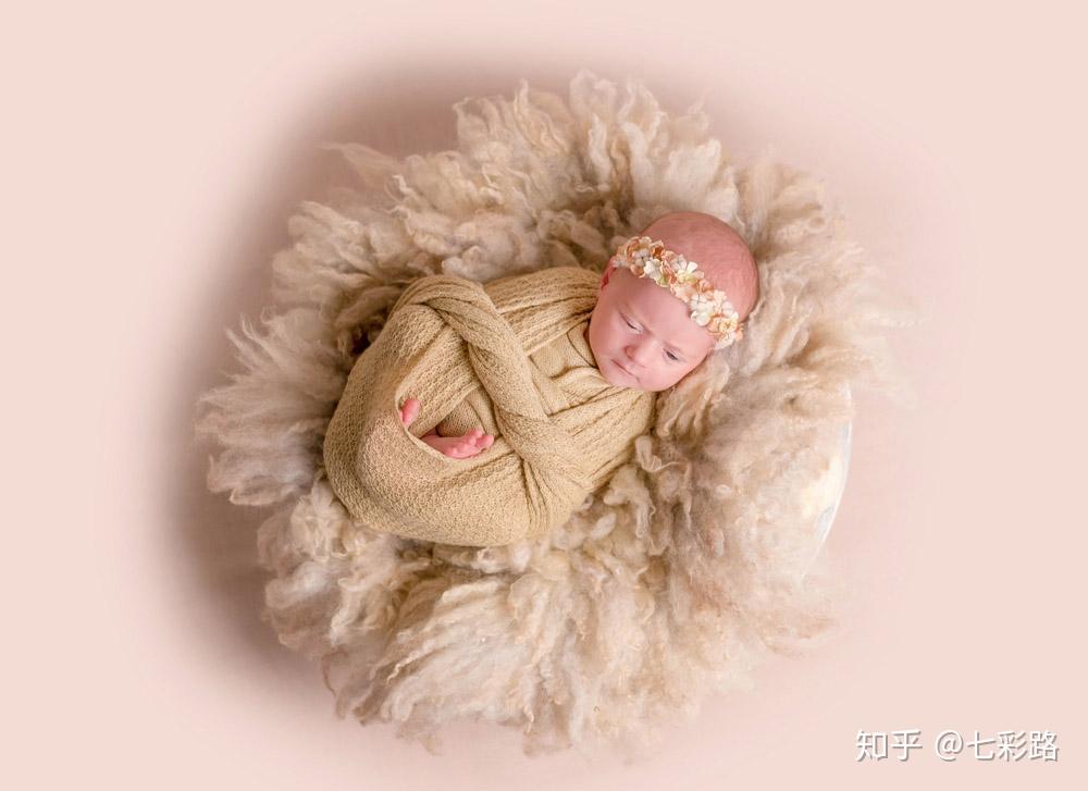 婴儿几个月会抓物 v2-60095e1e0ac9166e0c10ac4997da543d_r.jpg