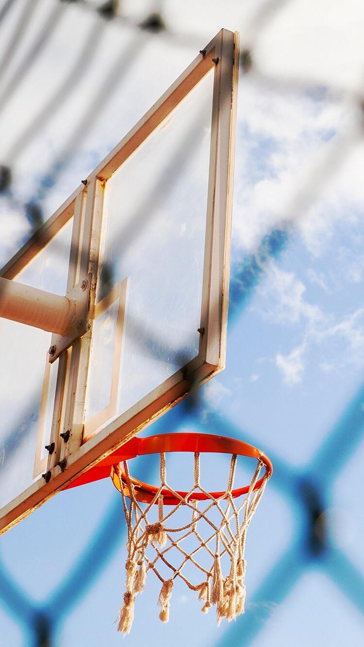 有没有好看的篮球场的壁纸推荐一下