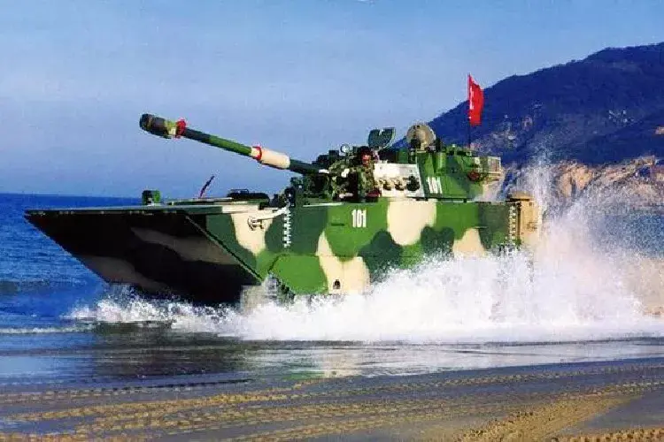 中国两栖装甲力量