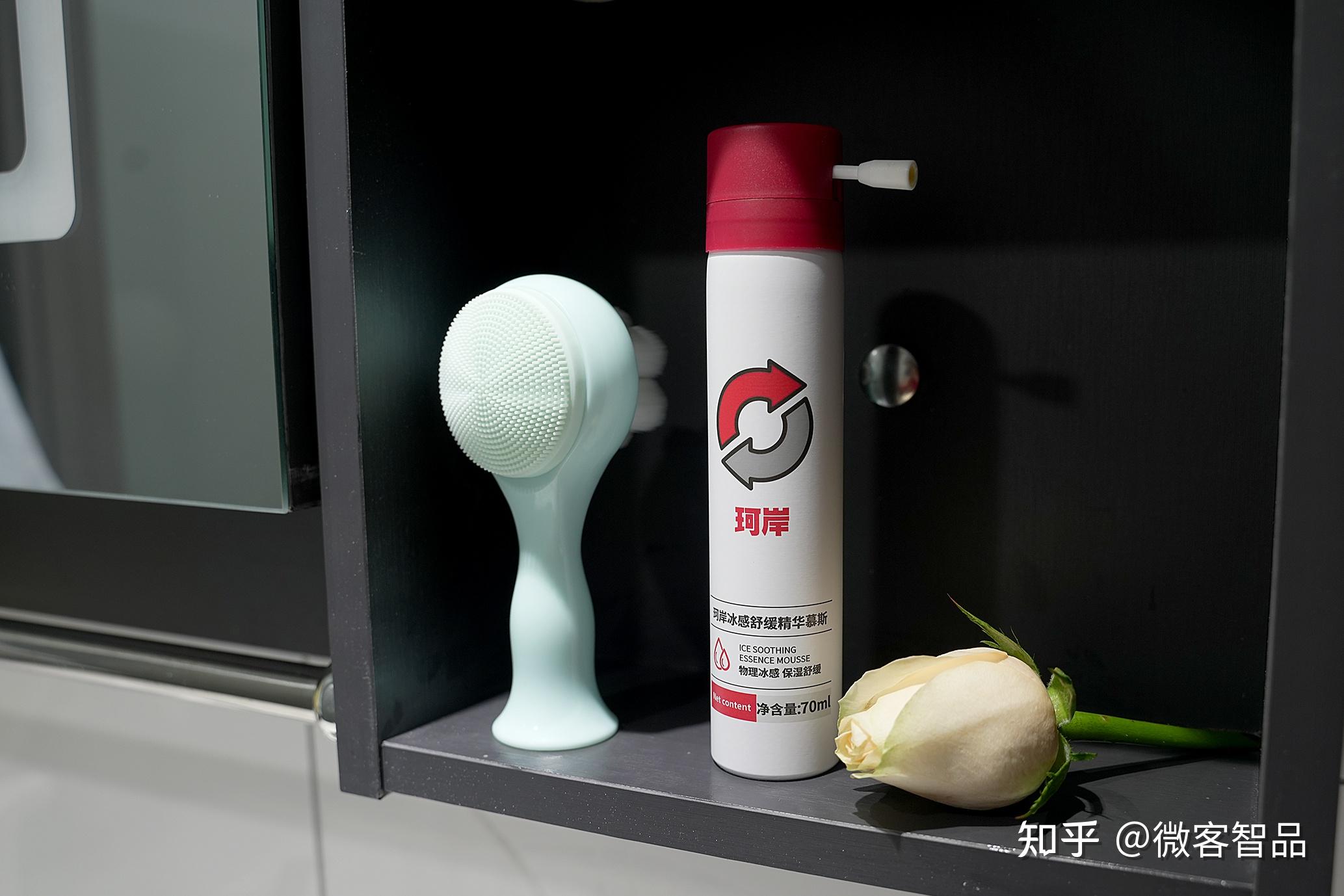 冰润舒爽,控油更补水!珂岸冰感舒缓精华慕斯:男人的护肤伴侣 - 知乎