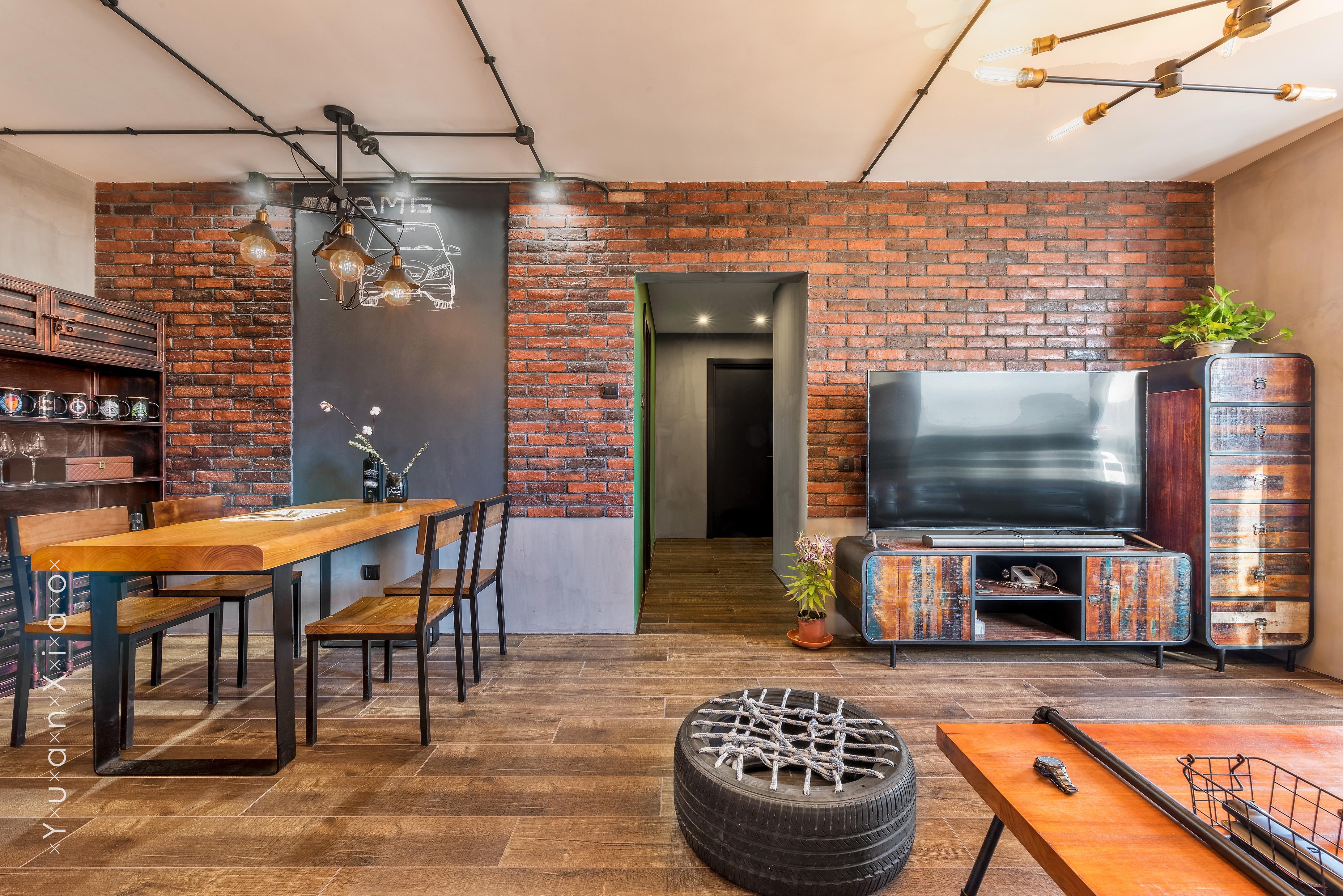 都不敢在自己家中尝试的工业风在这个80几平的两居室中实现的如此完美