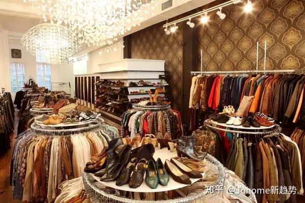 美国纽约的第五大道都有哪些奢侈品店?越全越好.()