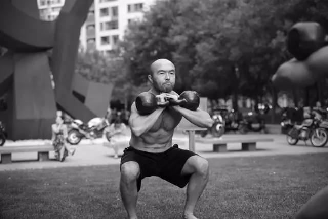 我从牛津毕业，教李健姚晨如何健身 - 知乎