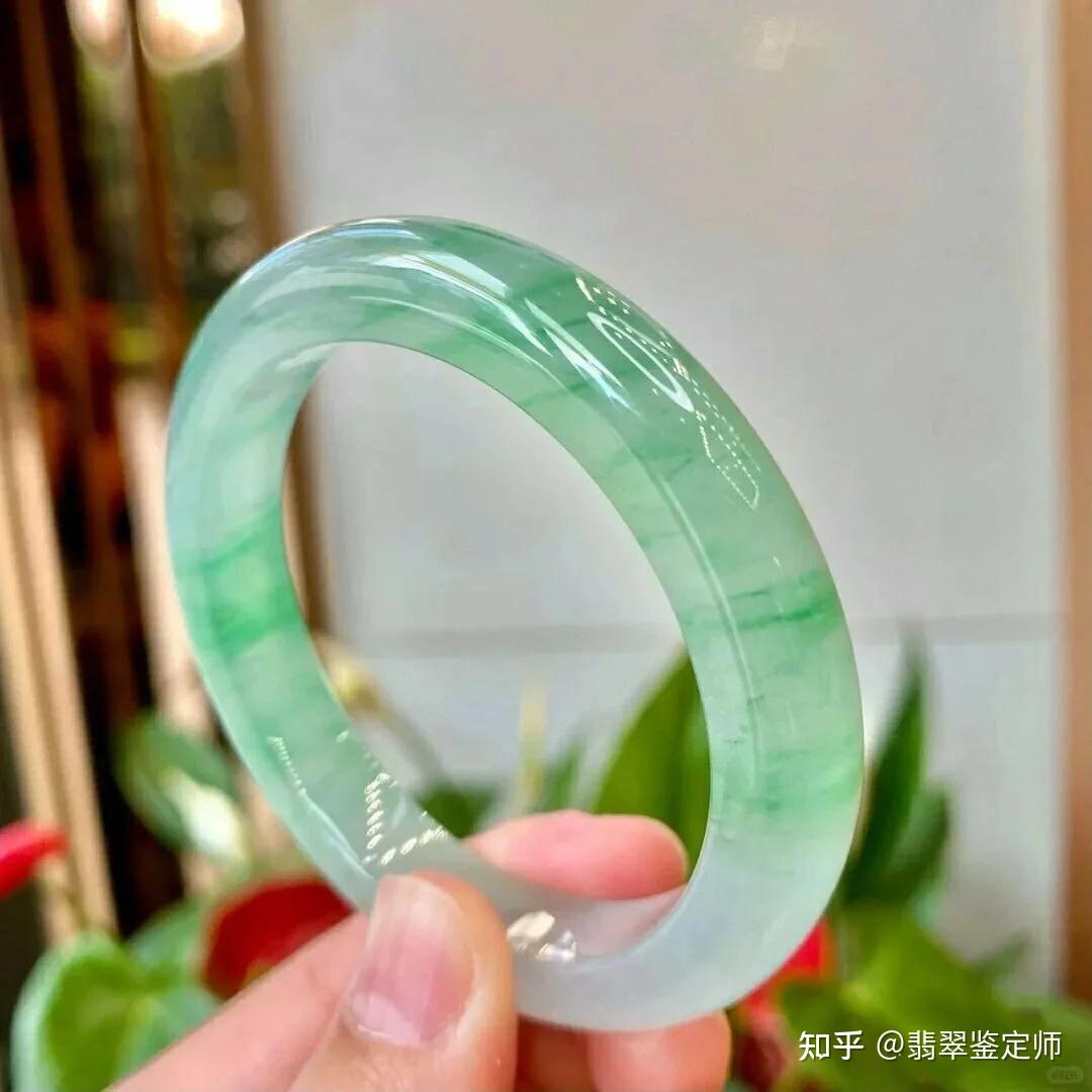 几种比较罕见的翡翠种水。 - 知乎
