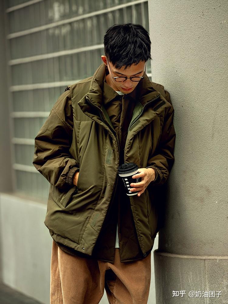 适合男生穿的马甲保暖又显层次感