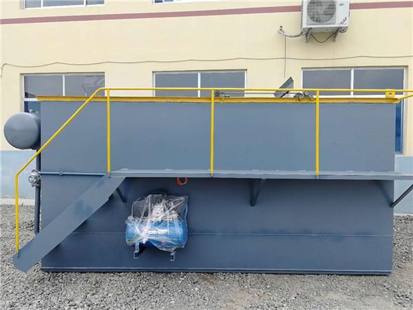 食品厂污水处理设备主要处理工艺如下:1,隔油工艺:隔油沉淀池是在普通