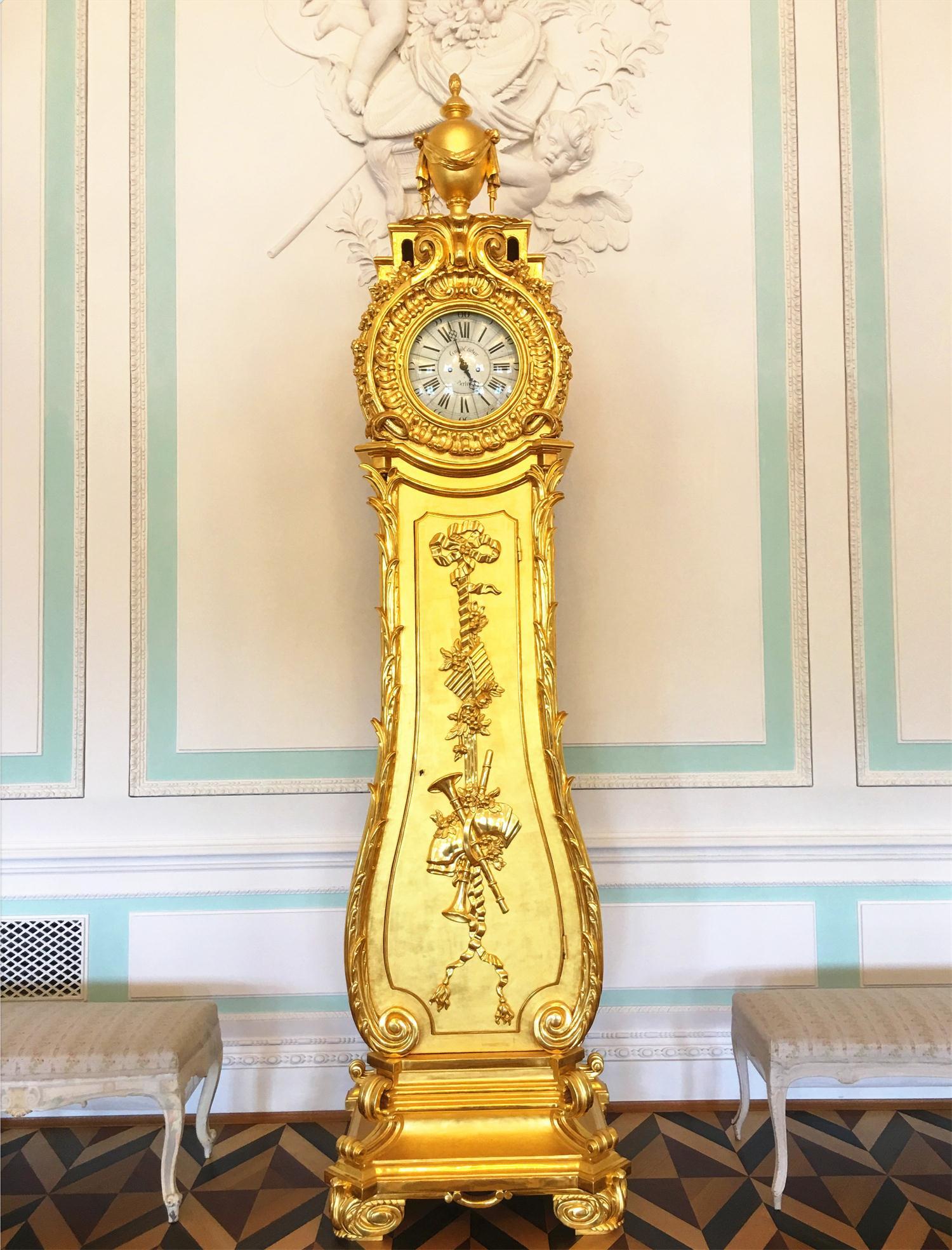 俄罗斯-圣彼得堡郊外-夏宫-金銮宝座大厅1:沙皇避暑和接待外宾的地方.