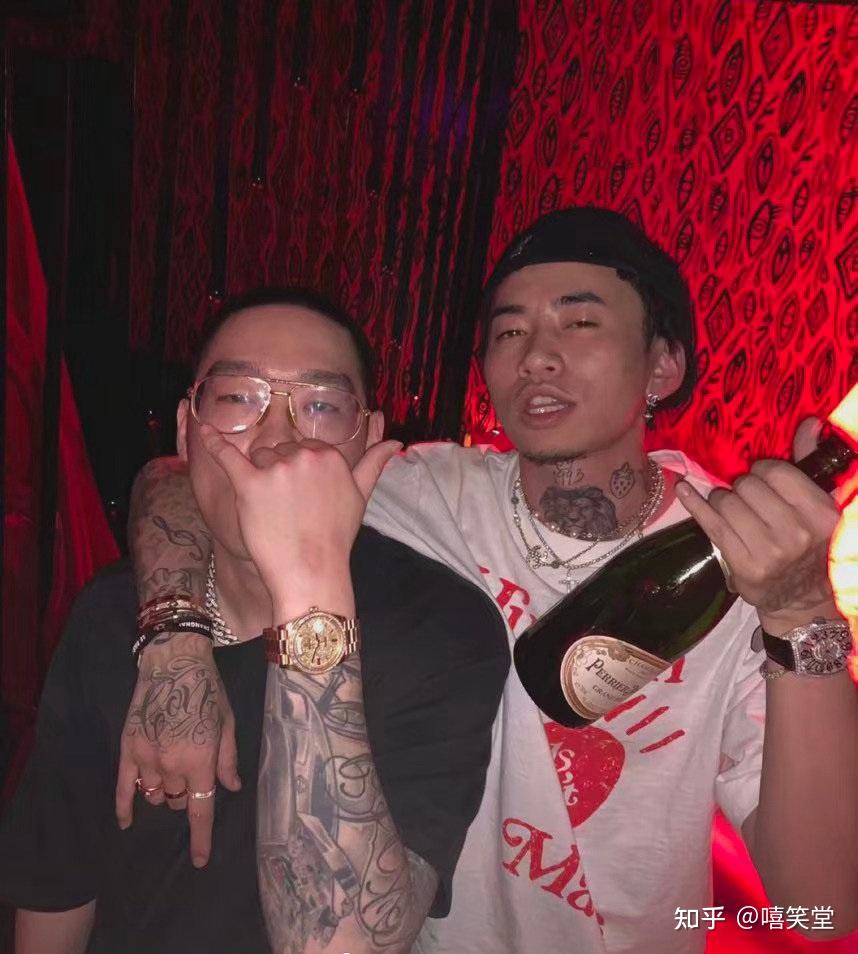 cdc和hhh大动作弹壳和马思唯的新厂牌曝光