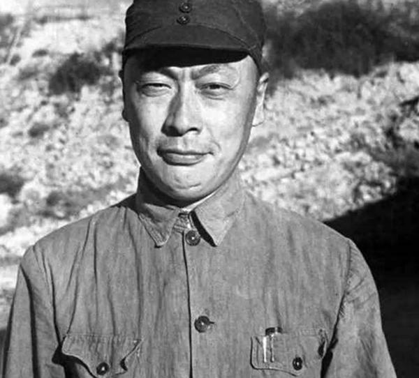 黄克诚自称体弱视力差,不愿当团长,陈毅表示:要得,调整一下 - 知乎
