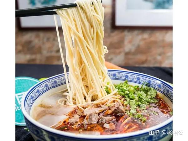 探索兰州美食~兰州拉面，汤鲜面更香 - 知乎