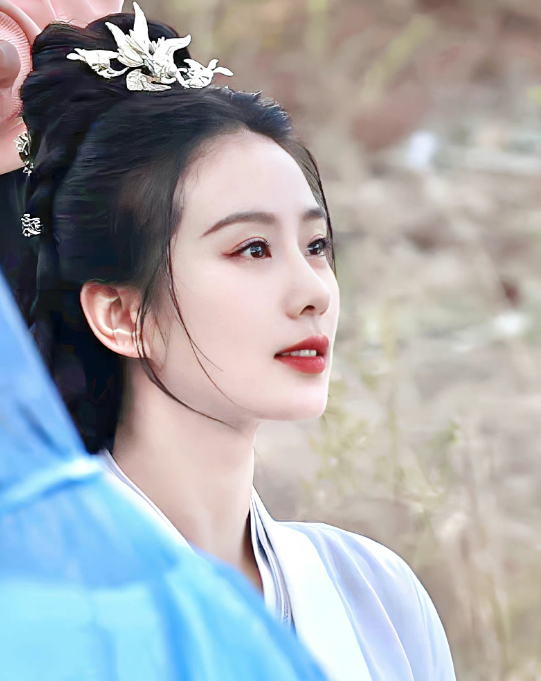 《一念关山》刘诗诗刘宇宁雪中拥抱太唯美,一姐古装好似画中仙! - 知乎