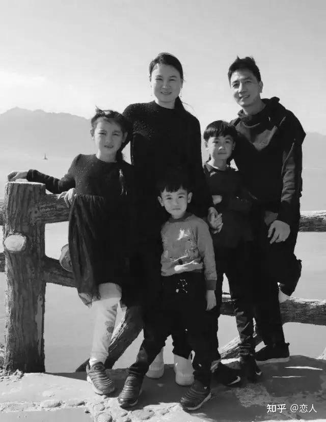 林生斌现任老婆疑被扒出妻儿去世半年就开始互动还陷入三角恋