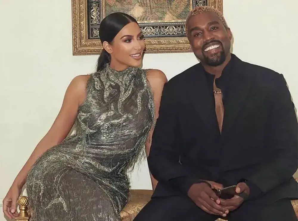 侃爷诽谤前妻卡戴珊的男友得了艾滋,侃爷的现任女友曾与Drake有过恋情? - 知乎
