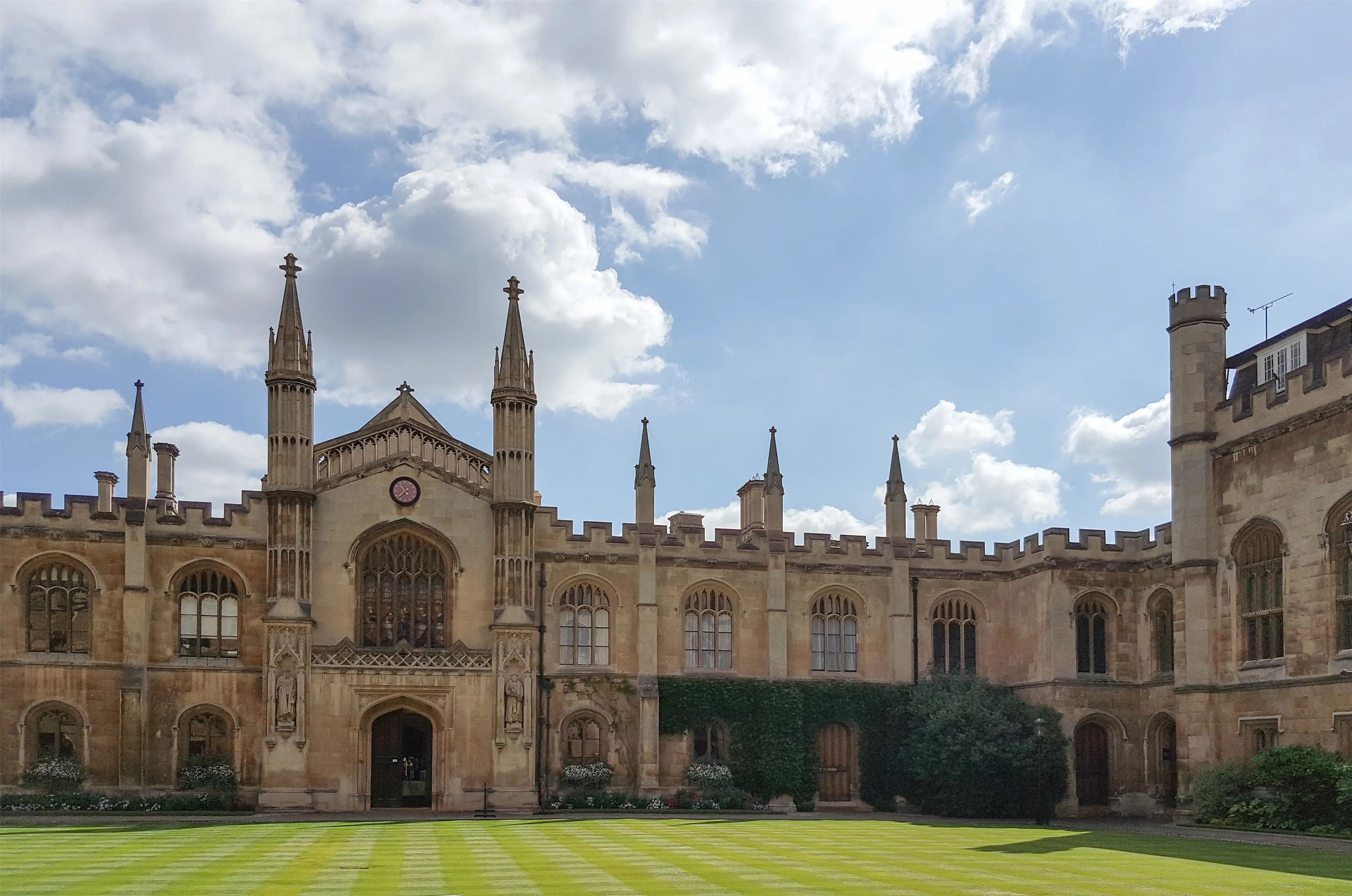 2 19年牛津大学的本科录取率为16.