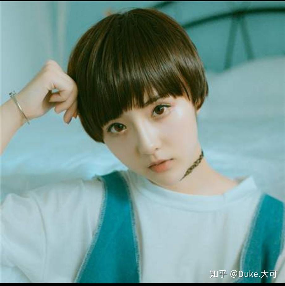 男生适合亚麻青色发色吗有图吗