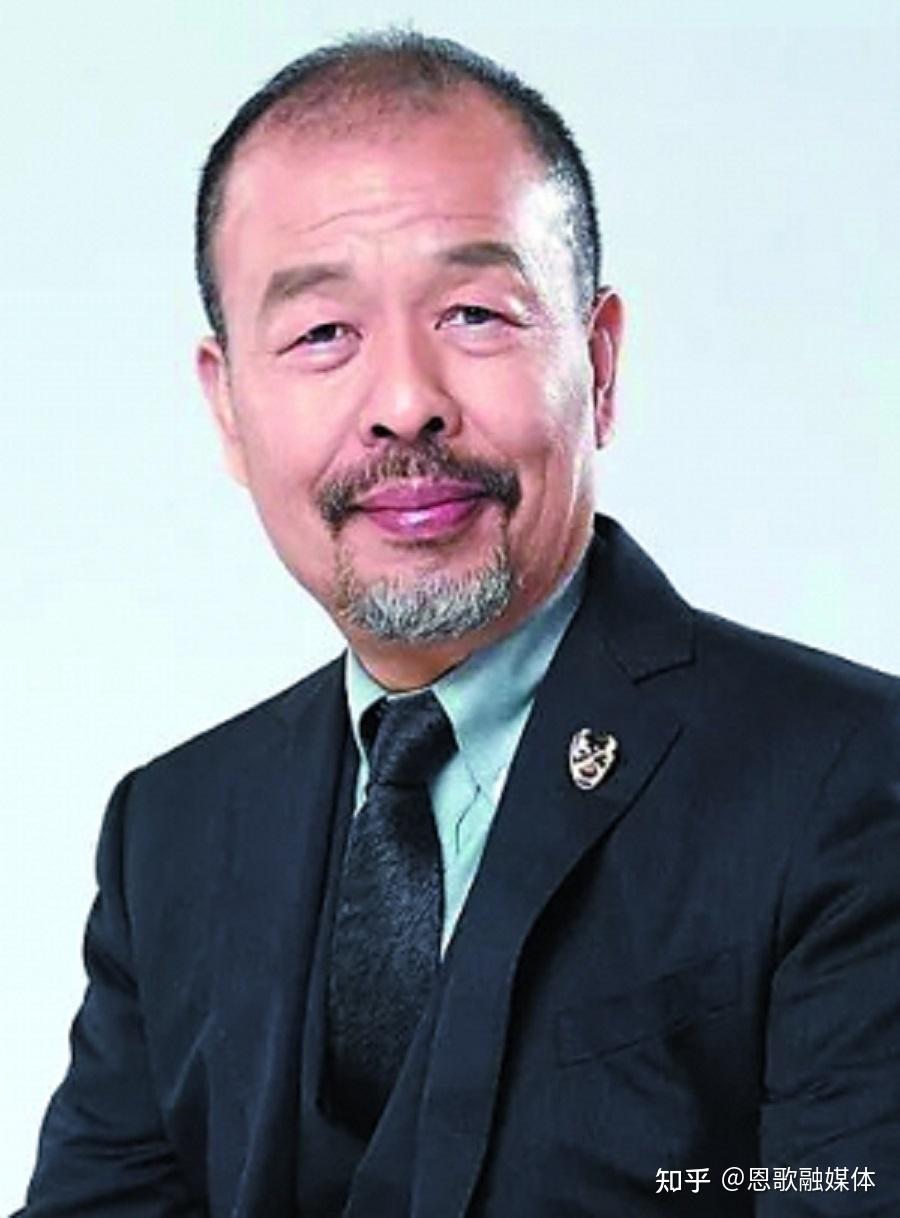 湖北咸宁又杀出一匹藏市大黑马55岁ipo敲钟年营收222亿