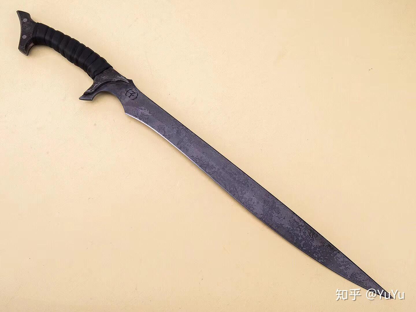 整刀性能出众,配有战术k鞘.僵