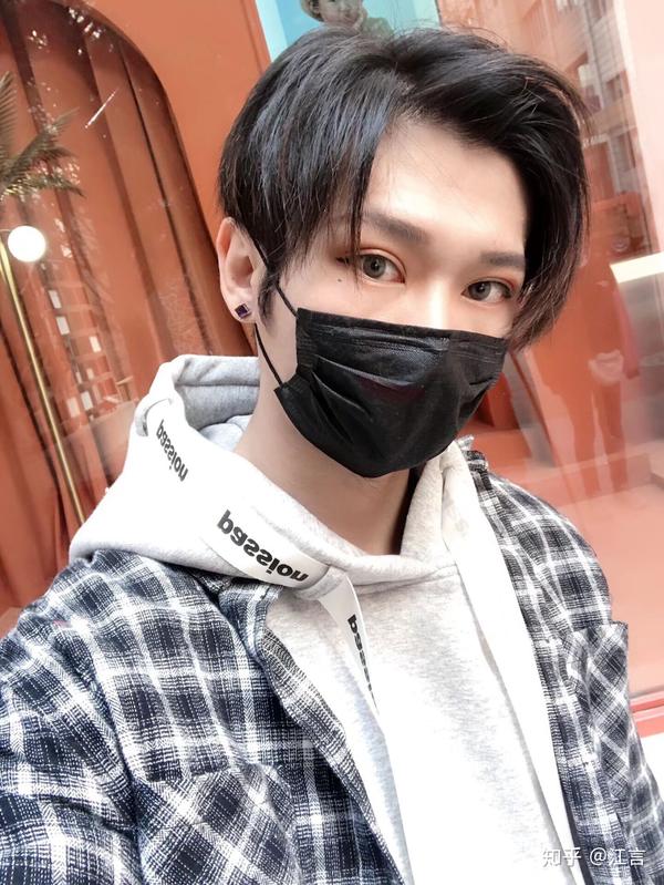 男生眼睛好看是什么样的一种体验?