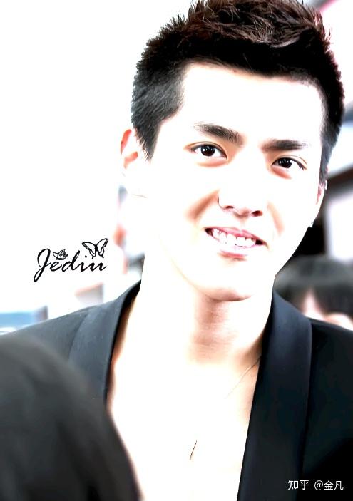 吴亦凡八字命格:伤官见官,为祸百端