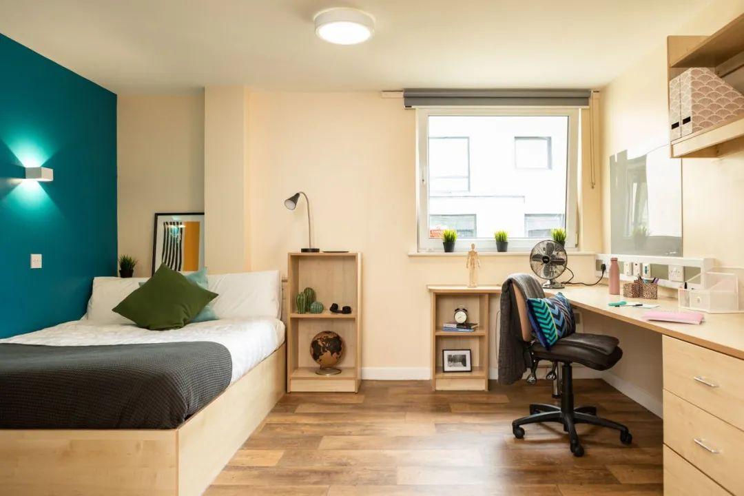 Burley Road步行到学校 知乎