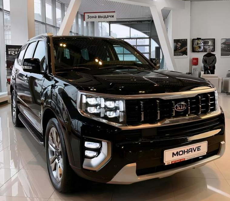 起亚大块头suv海外进店v6柴油机霸气这才是韩系的实力