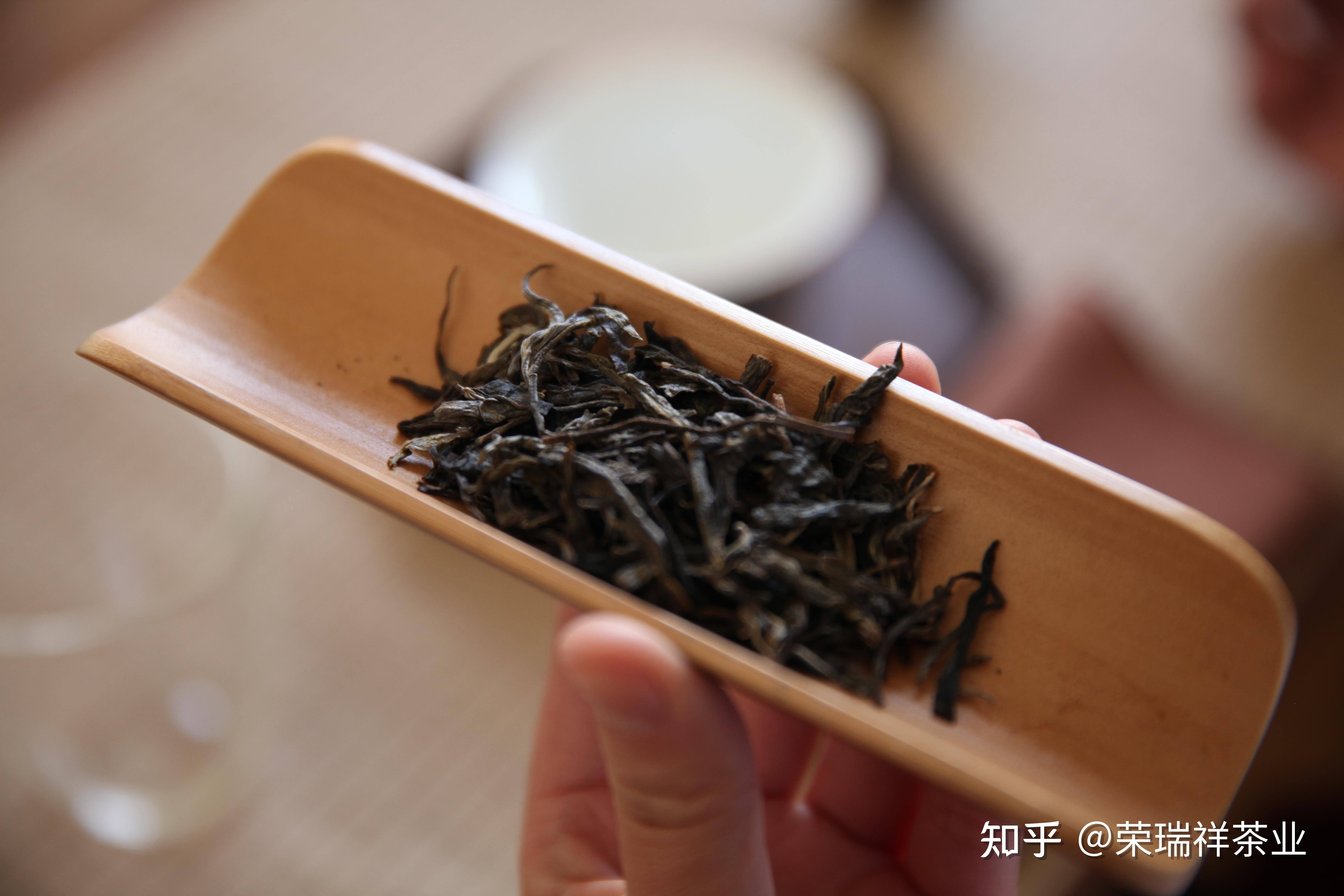 普洱茶价格上至百万千万下至9块9包邮是什么原因导致的