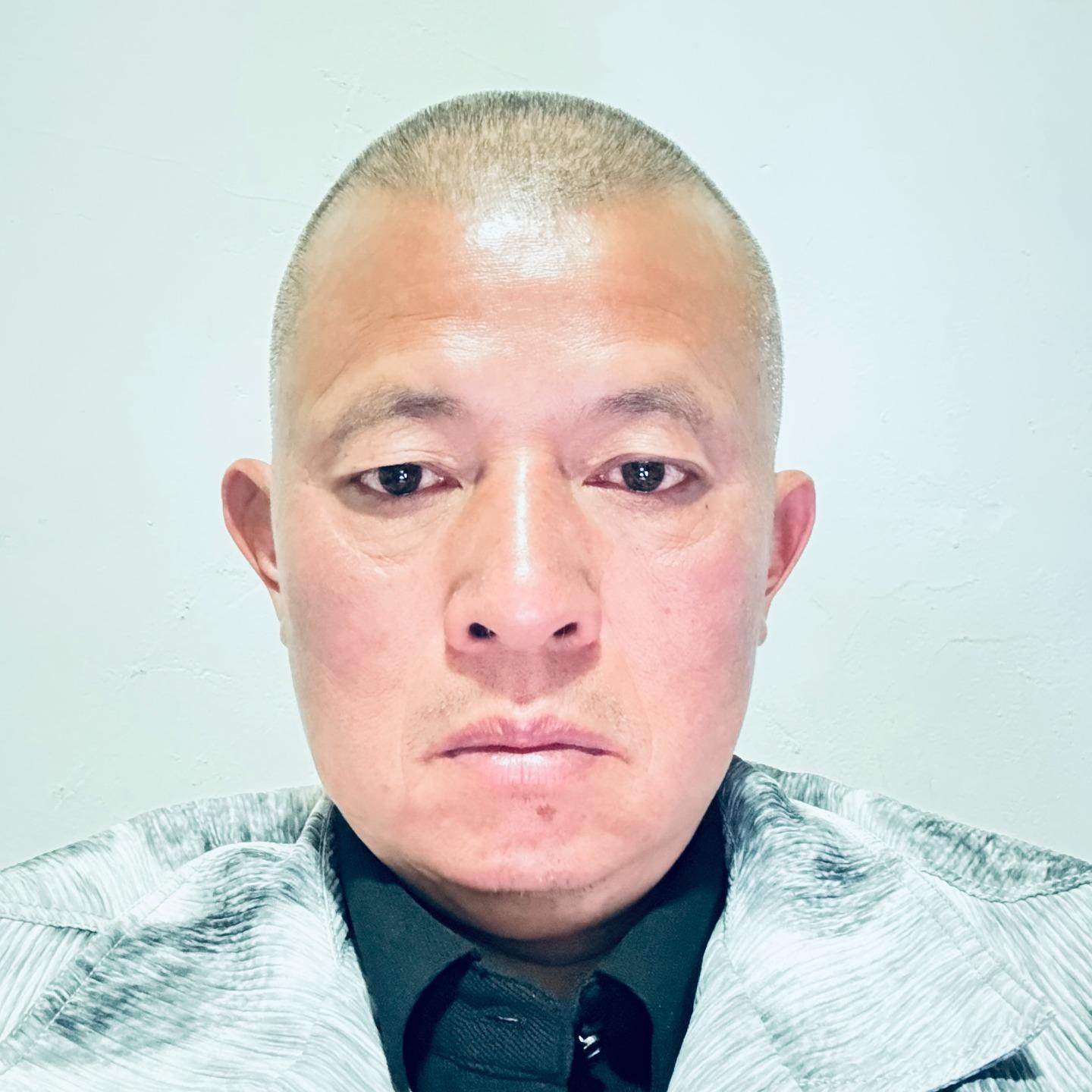 还记得那位站在特斯拉车顶“维权”的女车主吗?