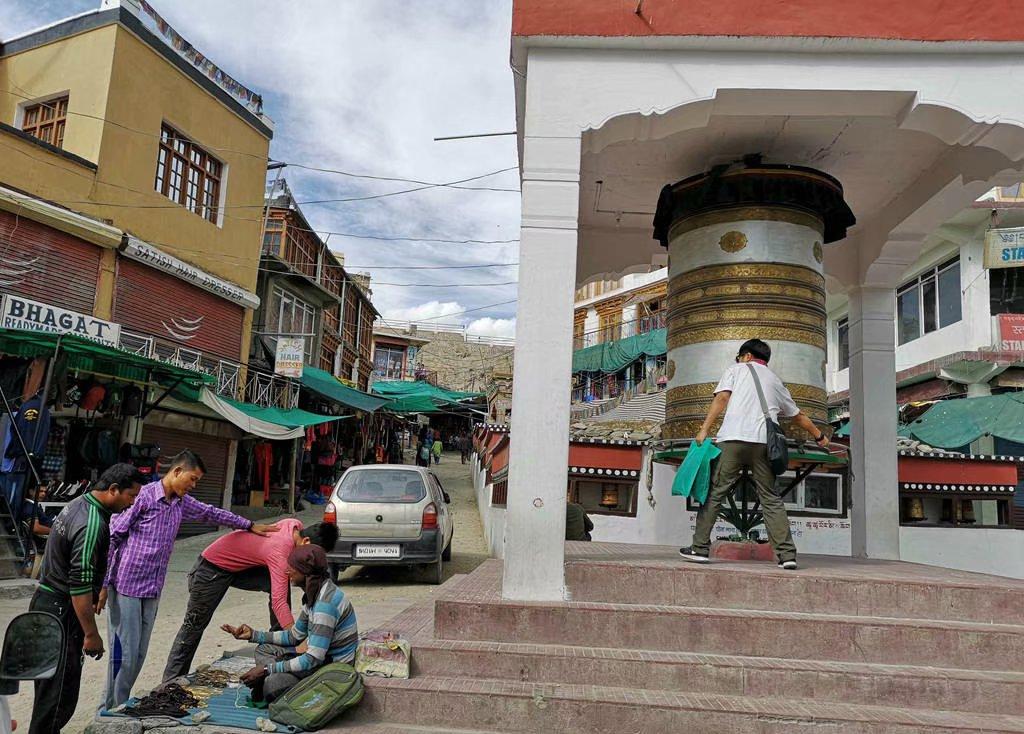 拉达克行02·街头初印象 - 知乎