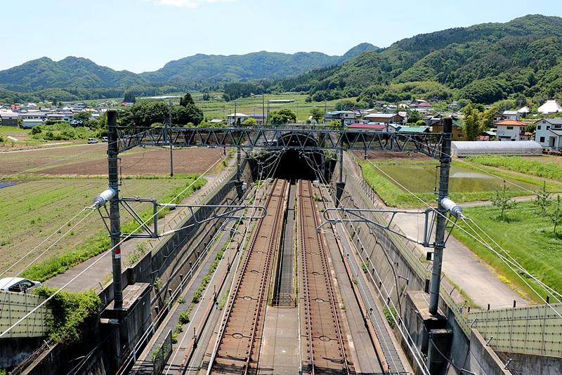 日本高铁建设中踩过的那些坑之中山隧道连续透水事故