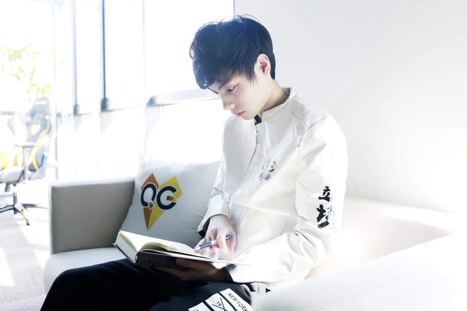 qggemini冠军与荣耀加持的王牌教练