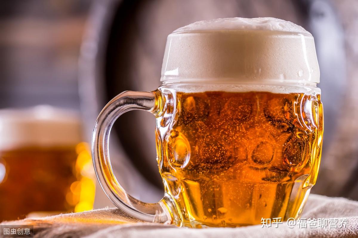 【喝啤酒|喝多了啤酒危害有多大？不仅会伤害身体健康，还很容易诱发疾病|因为|伤害|度】_傻大方