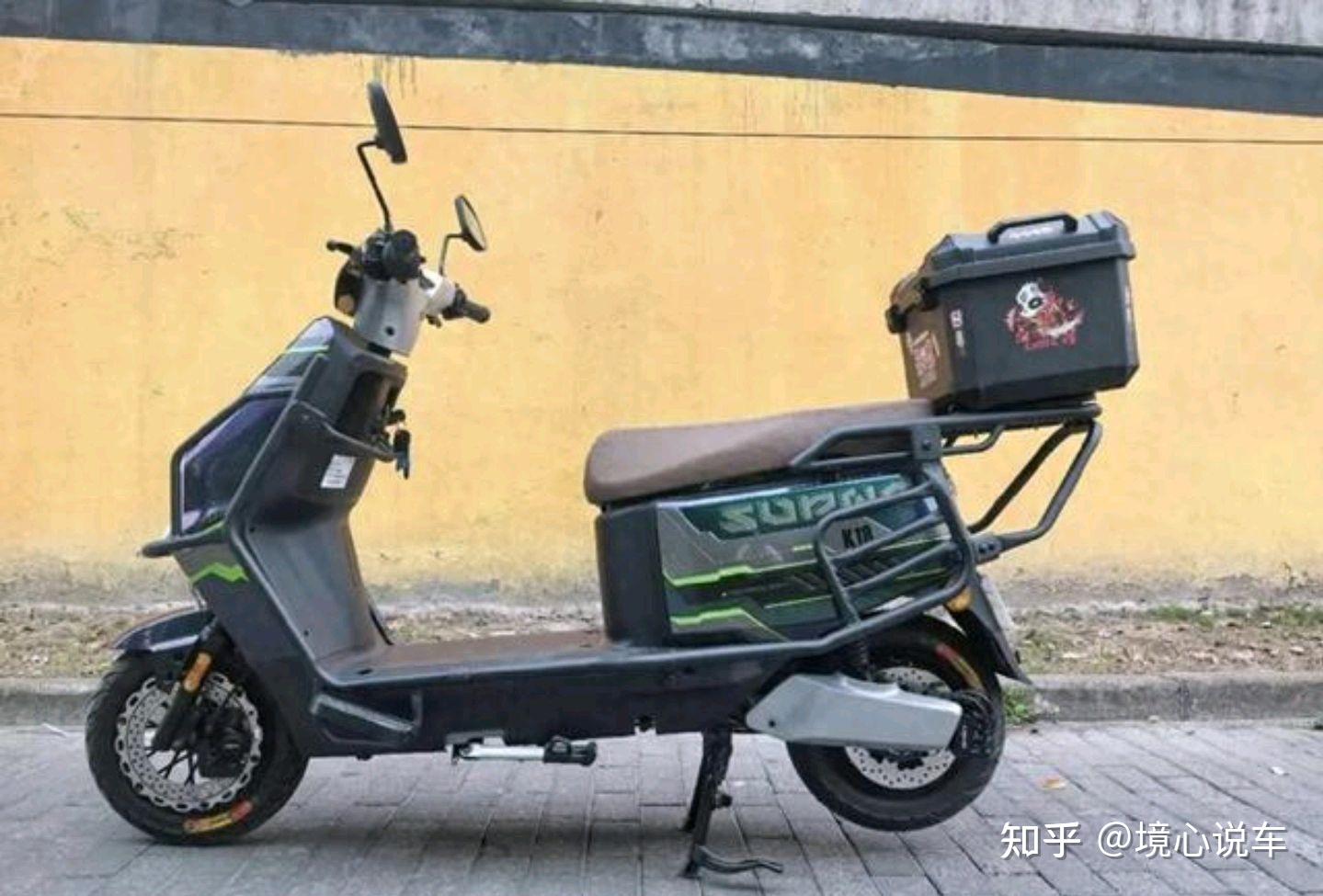 雅迪爱玛销量领先，为何外卖小哥买车选“杂牌”，内行人说出真相