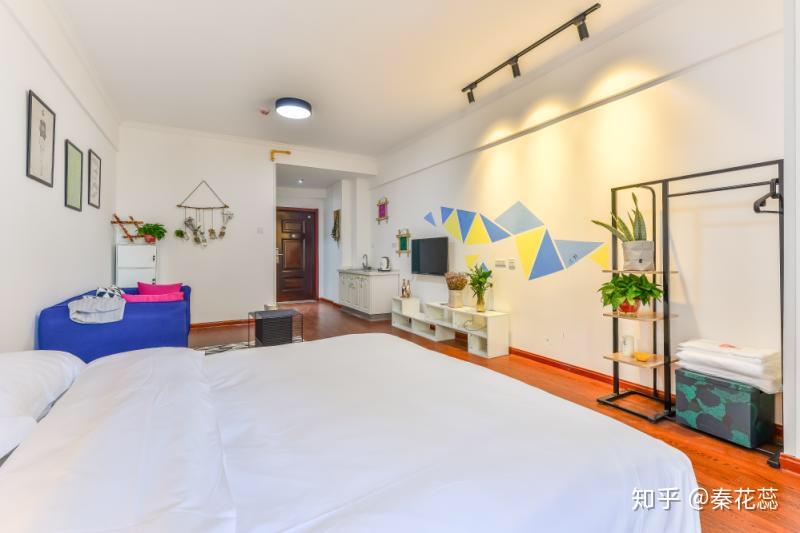 抖音里那个全部粉红色的旅馆在西安哪里呀求知