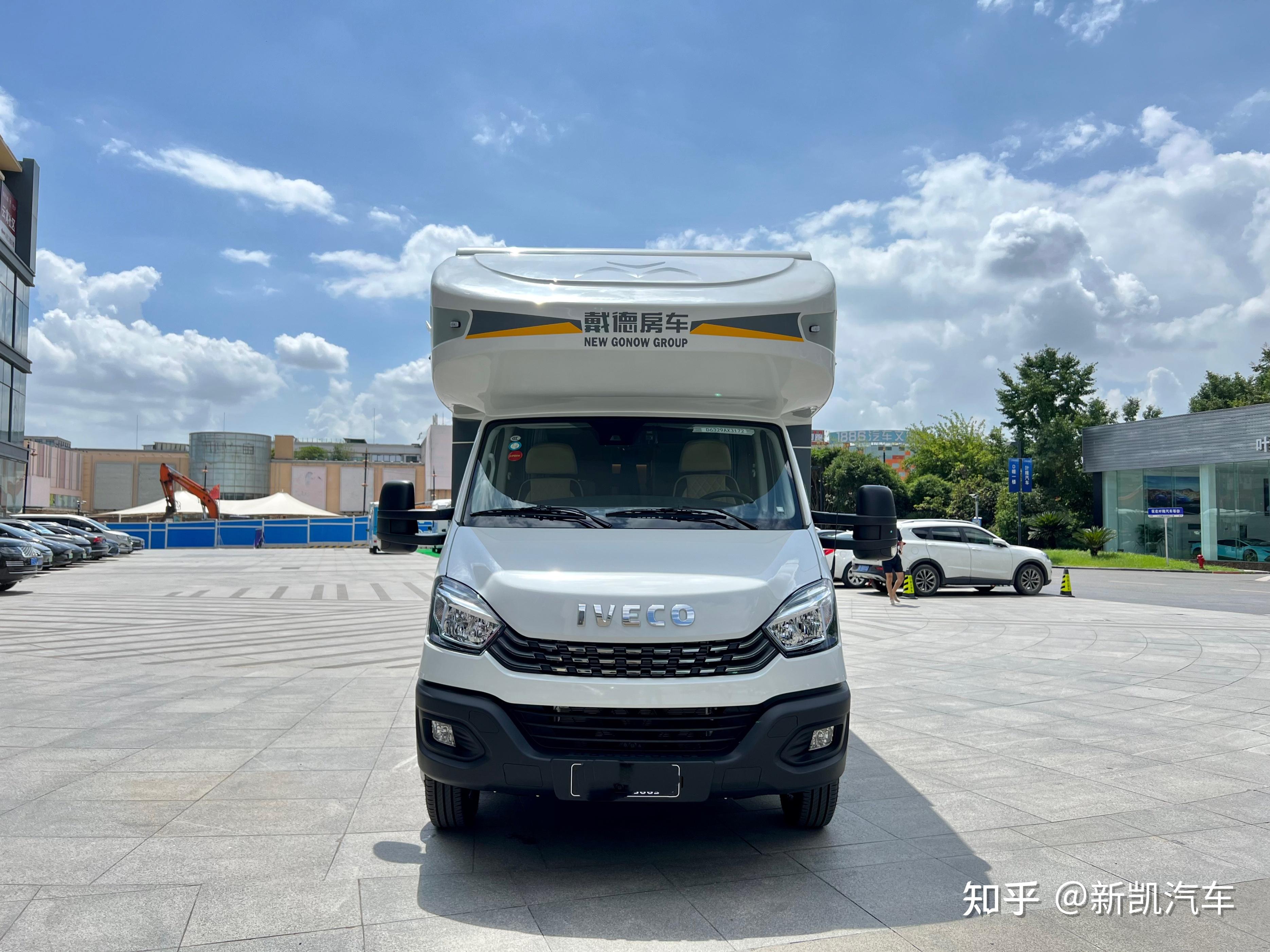 什么房车满足说走就走,拎包入住的条件,当属这台戴德依维柯双拓展房车