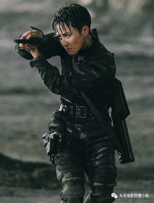 红海行动女汉子上浪姐挨批落泪她能走多远