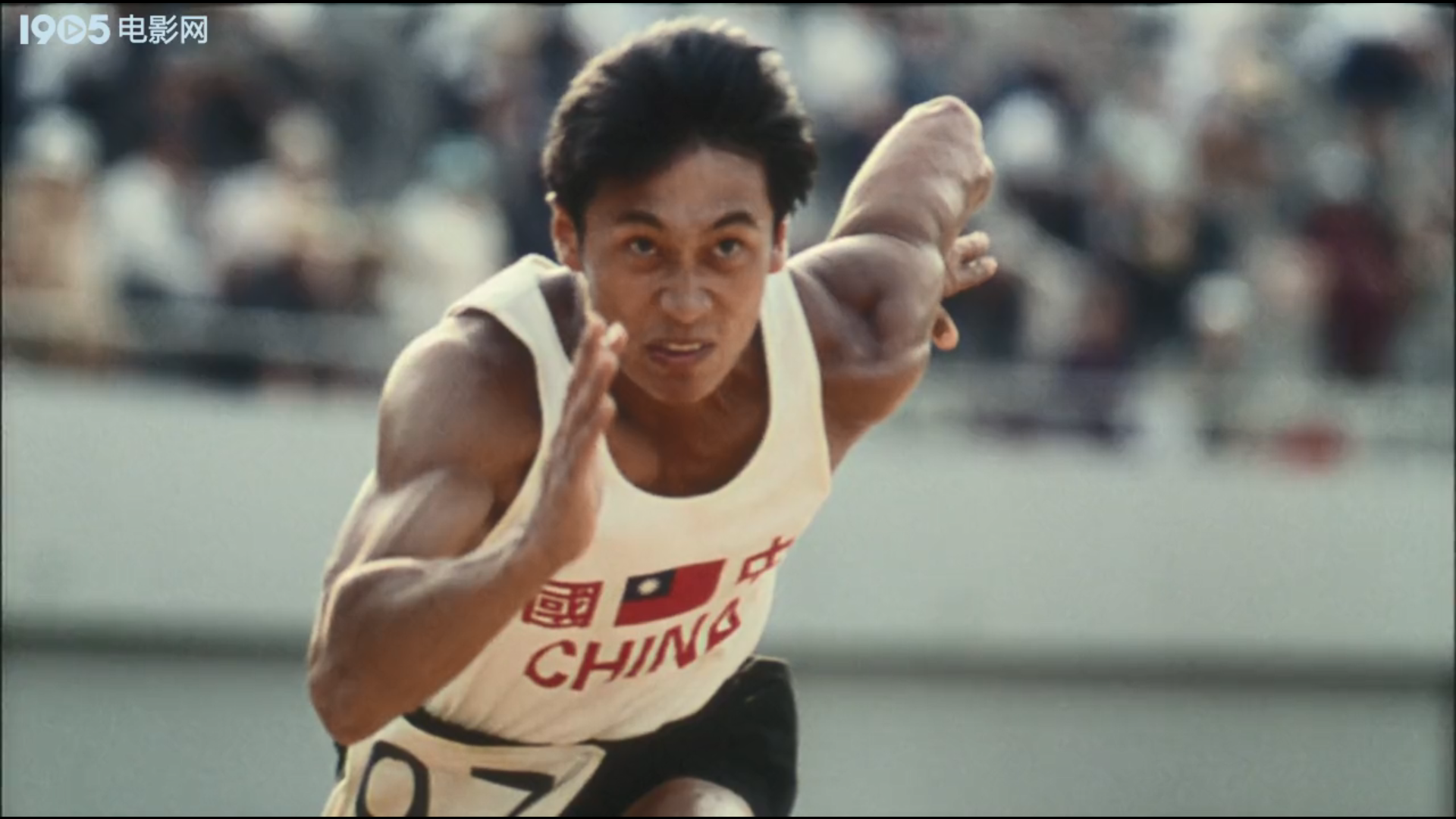 辽东游记大连奥林匹克广场中国奥运第一人刘长春纪念塑像