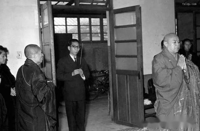 民国时期南京出家剃度仪式照片 - 知乎