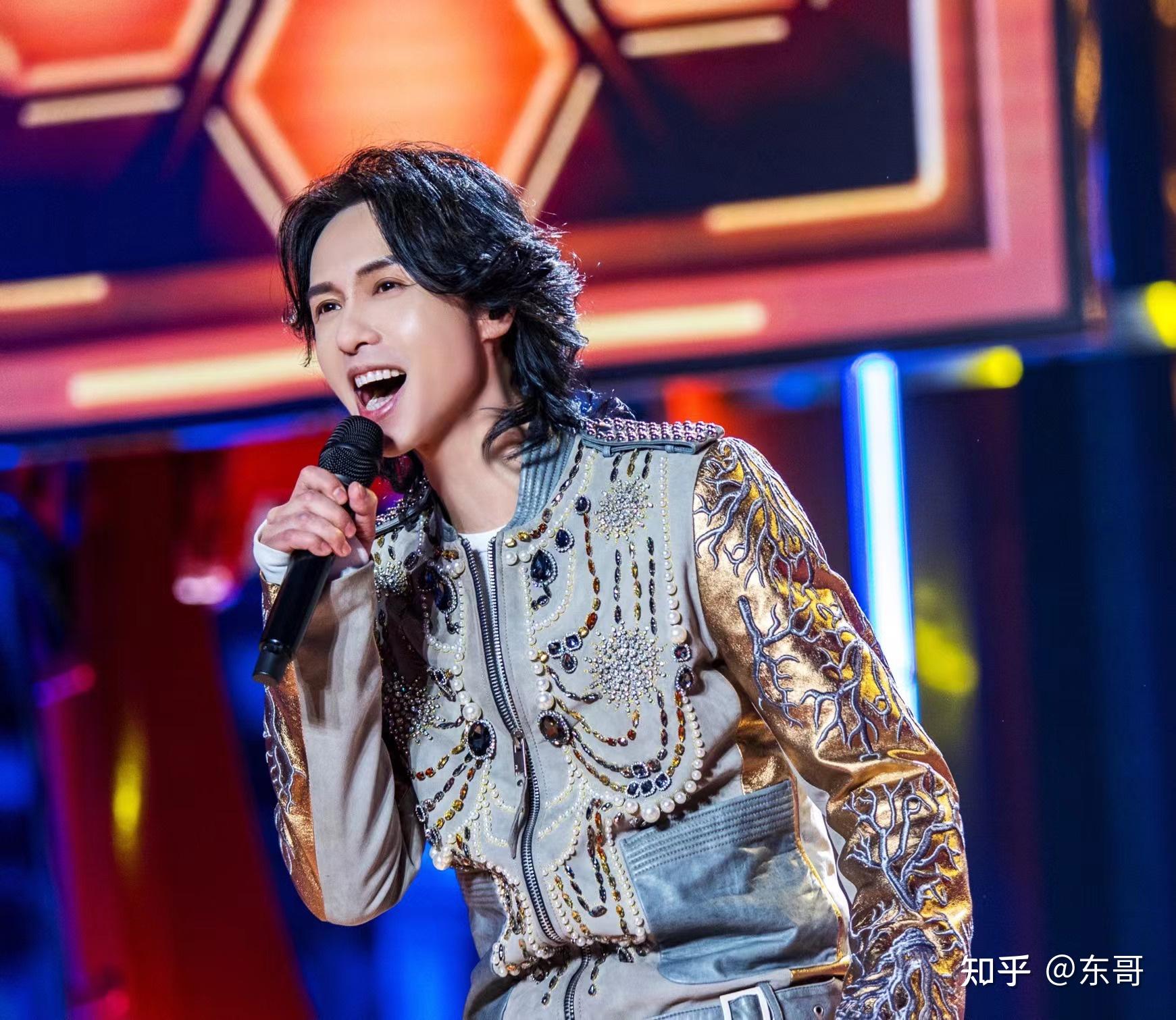 央视2024年元宵晚会:张淇流光溢彩的金属嗓唱出节日的澎湃热烈 - 知乎