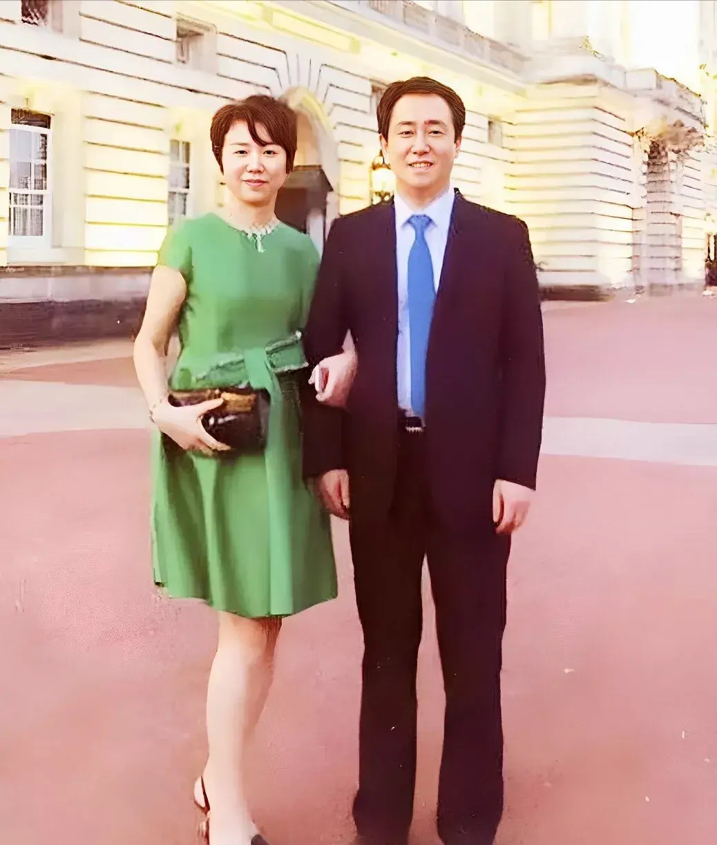 恒大财富高层耍锅许家印因涉嫌违法犯罪已被依法采取强