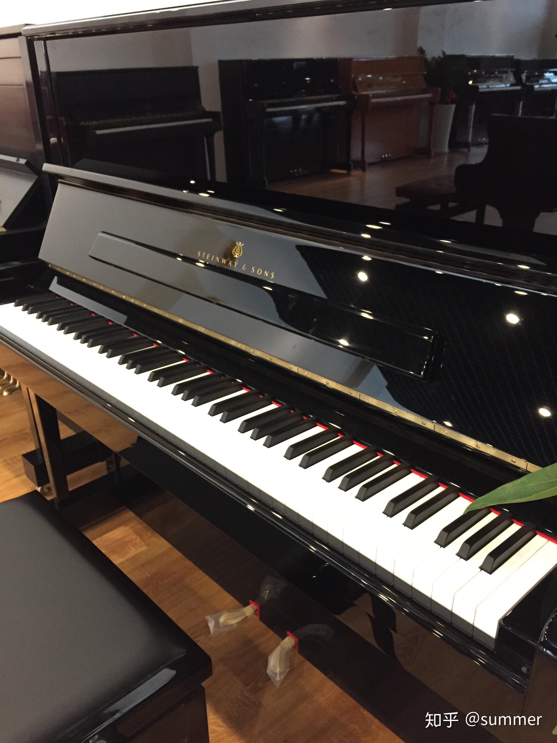 今天看了台132高度只出产两年左右施坦威钢琴顶级立式琴